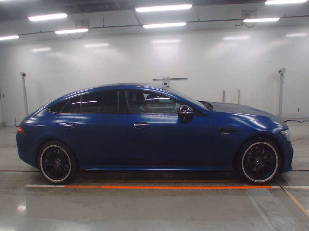 MERCEDES-BENZ AMG GT