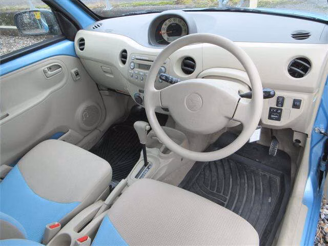 DAIHATSU ESSE