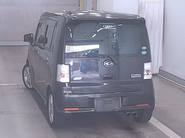 DAIHATSU MOVE CONTE