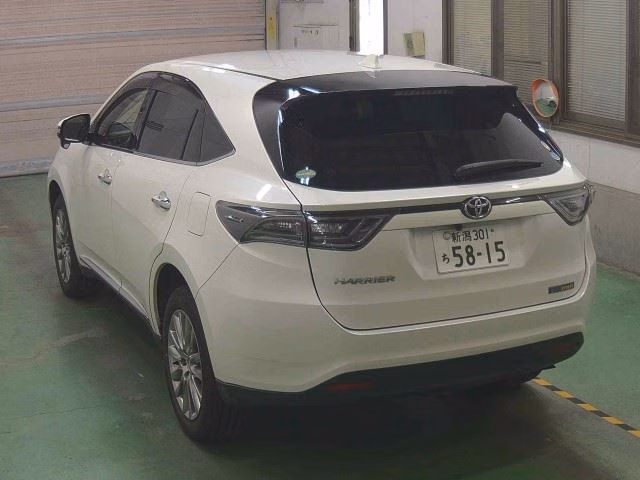 TOYOTA HARRIER