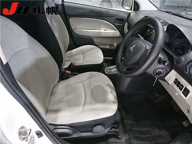 MITSUBISHI MIRAGE