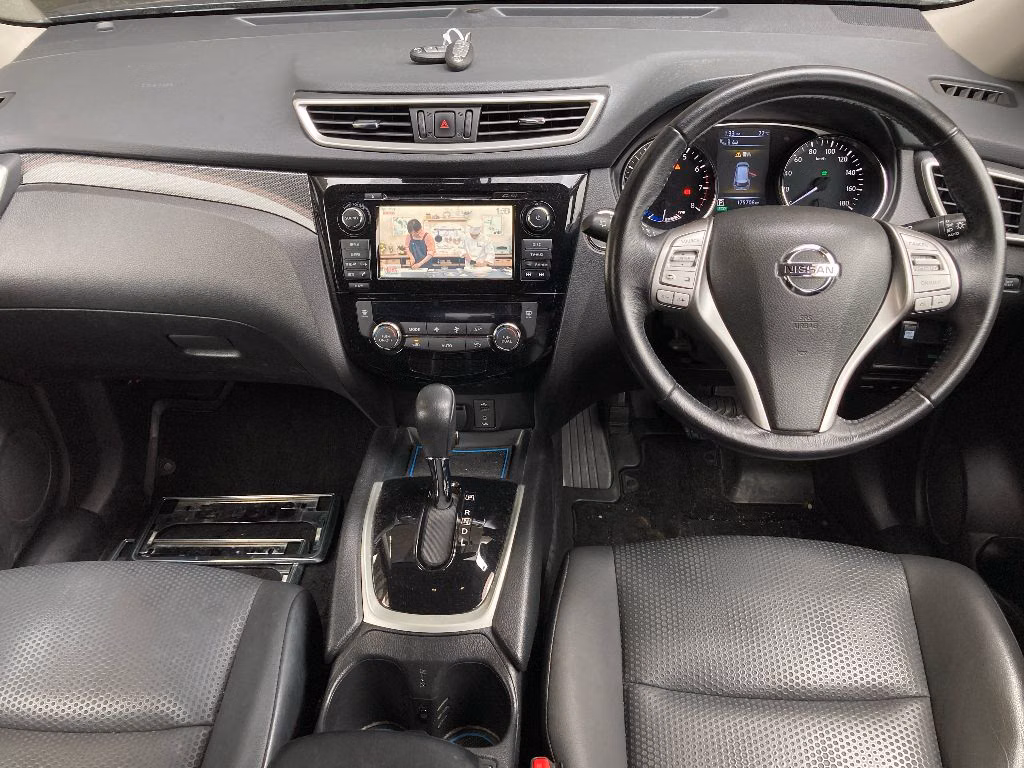 NISSAN X-TRAIL