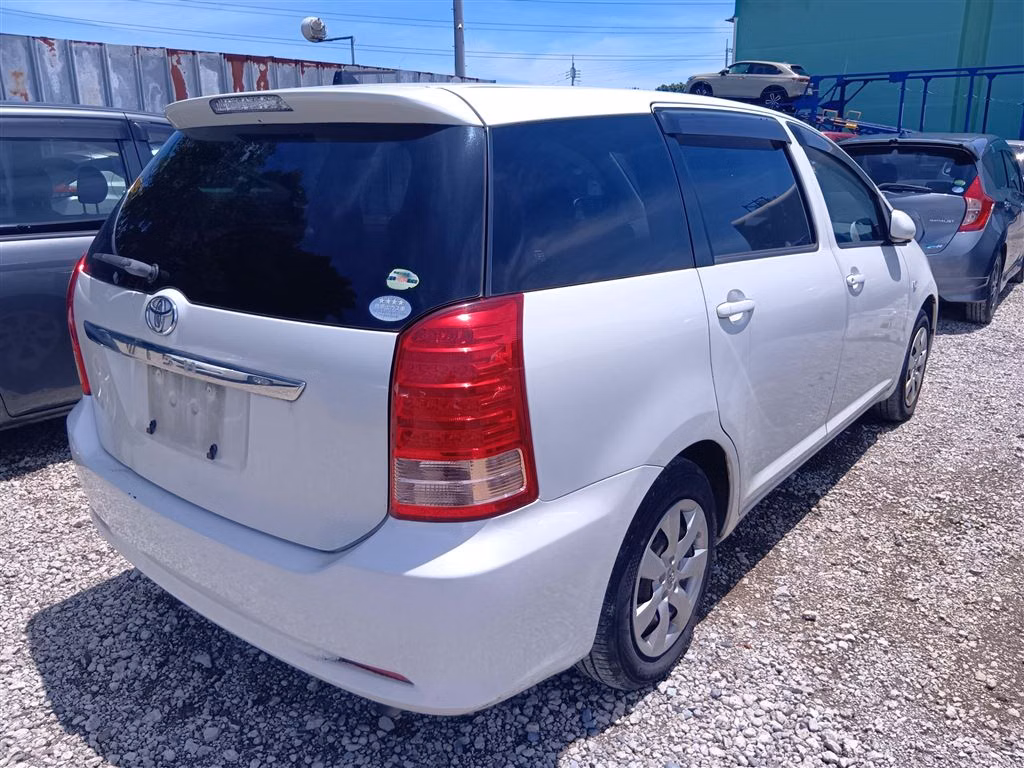 TOYOTA WISH