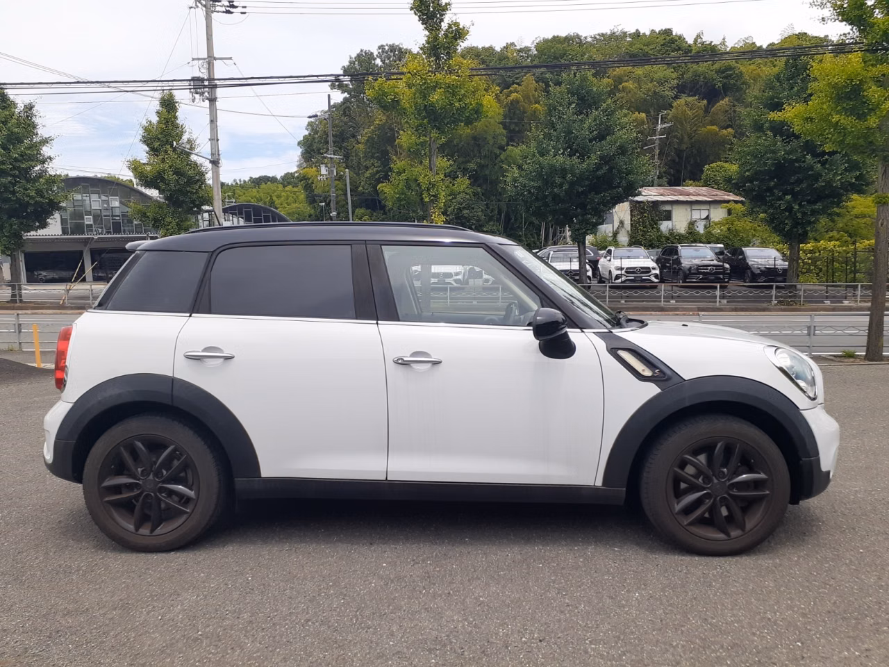 MINI CROSSOVER