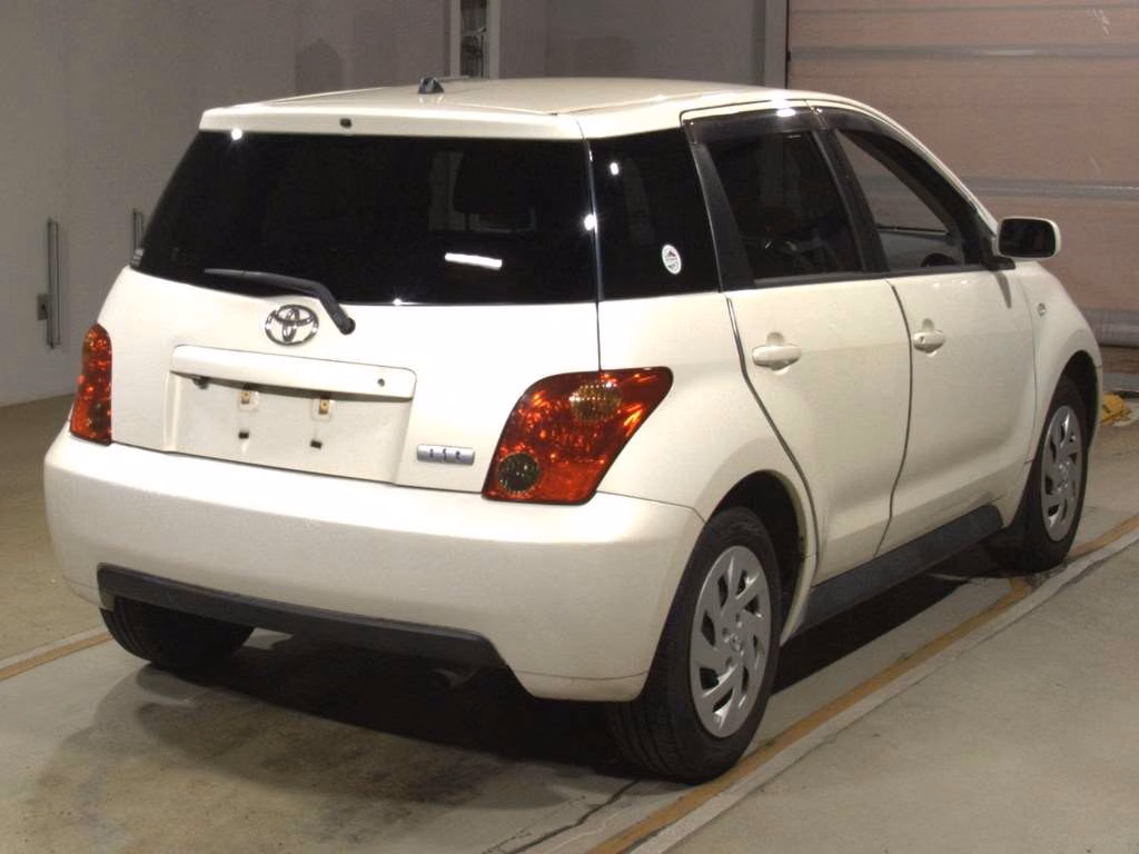 TOYOTA IST