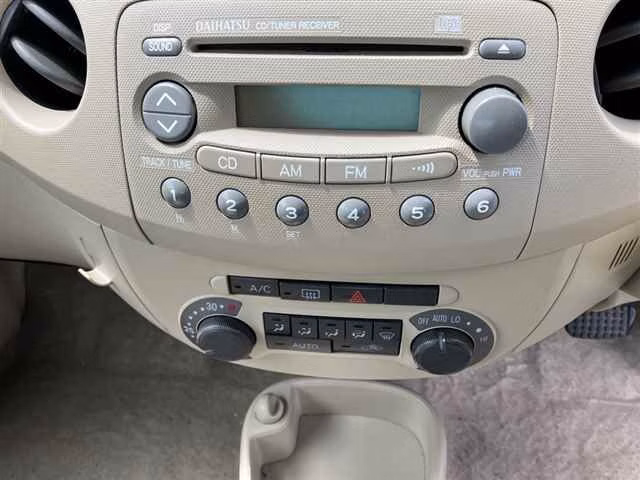 DAIHATSU ESSE