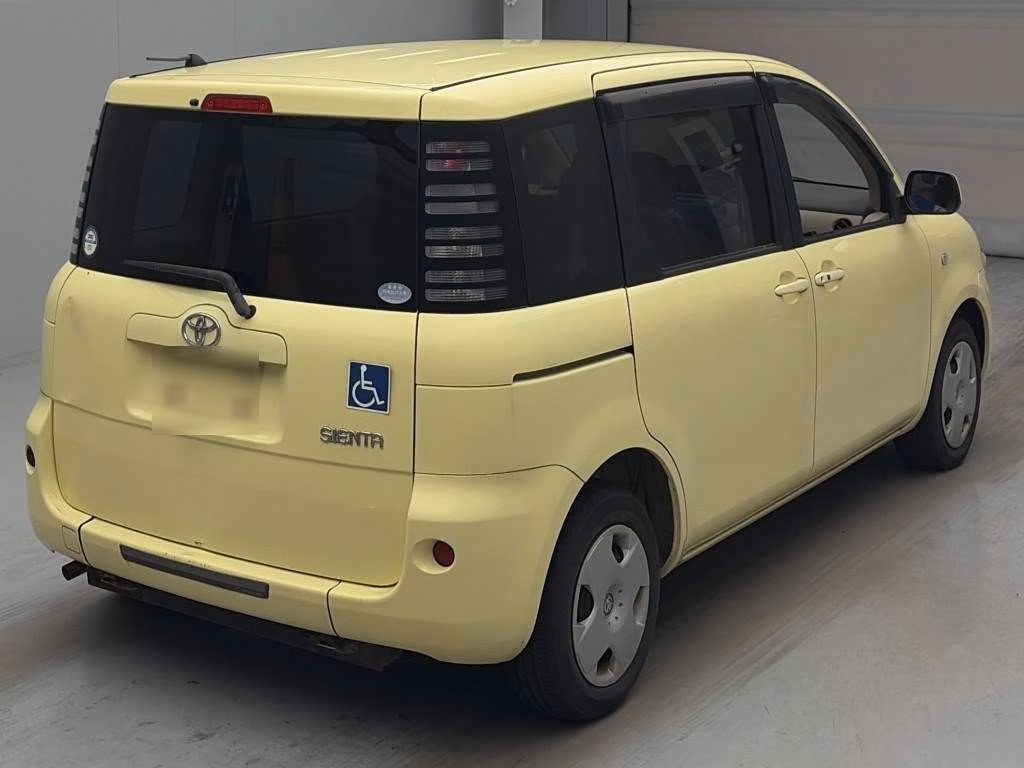TOYOTA SIENTA