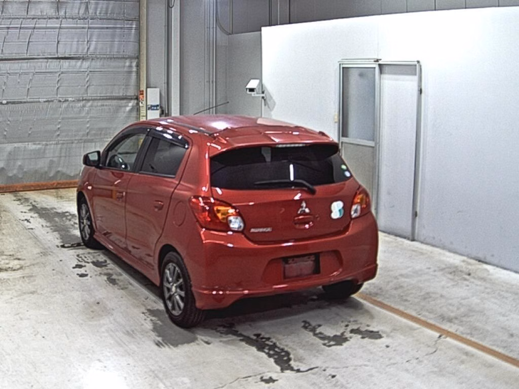 MITSUBISHI MIRAGE