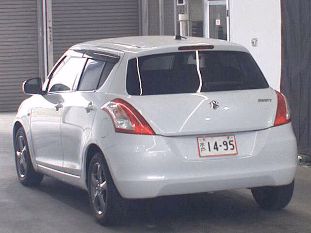 SUZUKI SWIFT