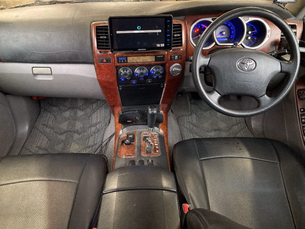 TOYOTA HILUX SURF