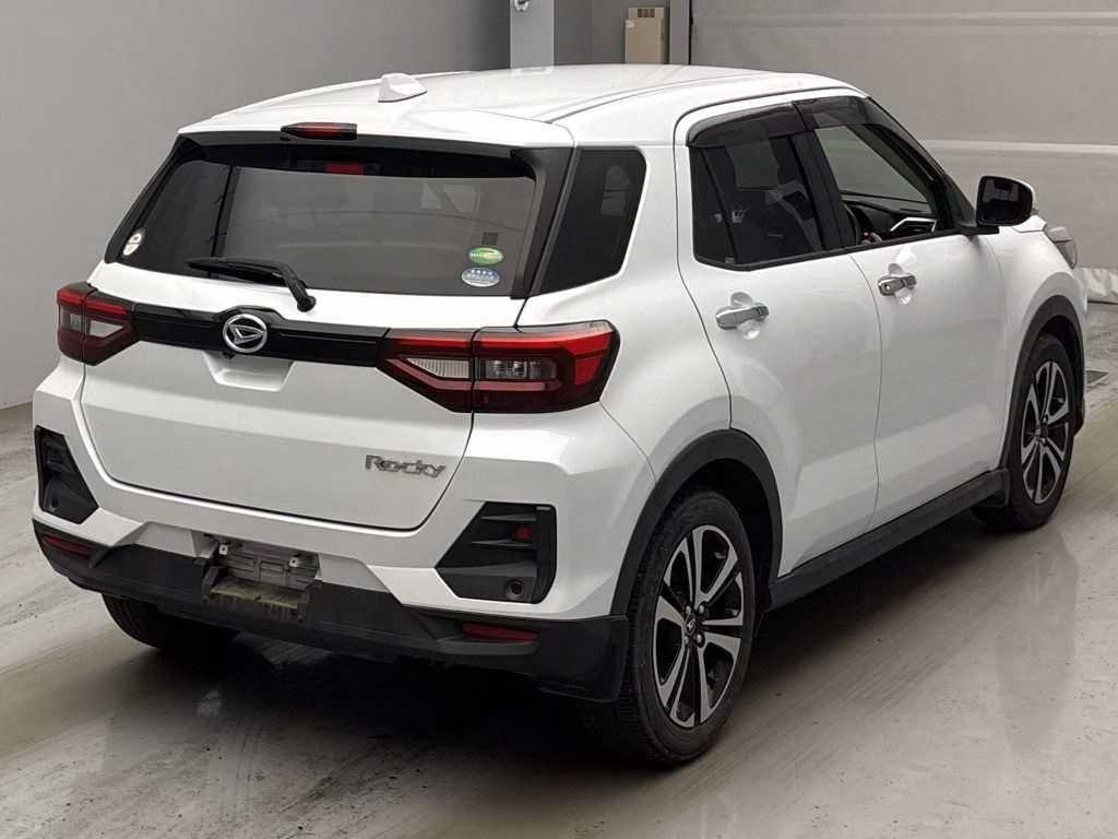 DAIHATSU ROCKY