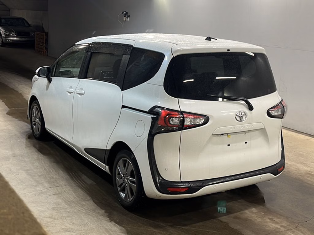 TOYOTA SIENTA