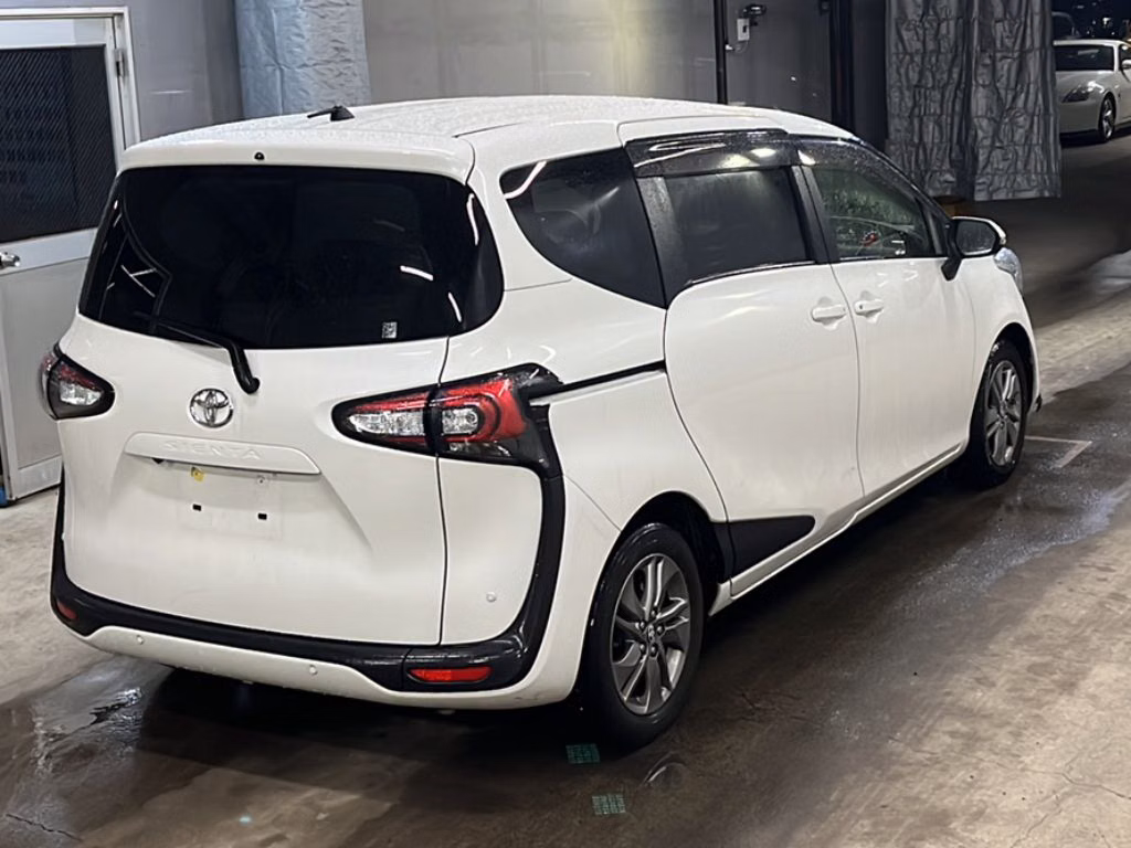 TOYOTA SIENTA