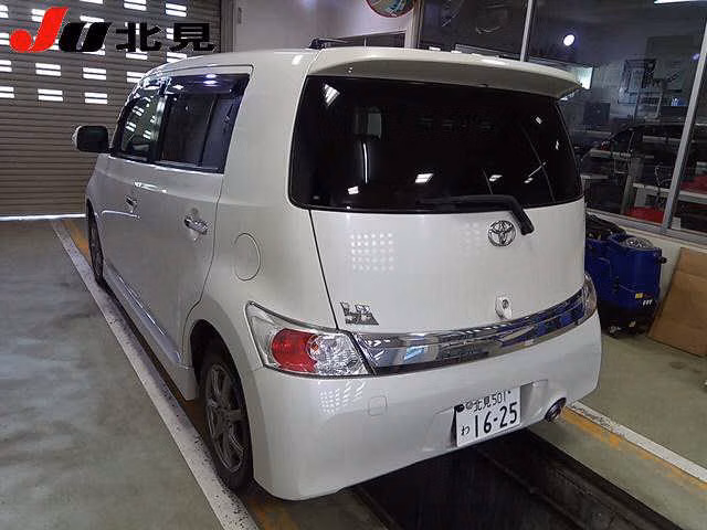 TOYOTA BB