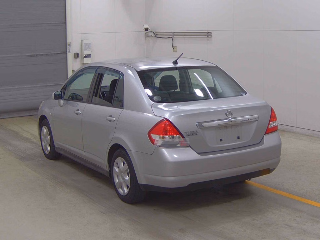 NISSAN TIIDA LATIO