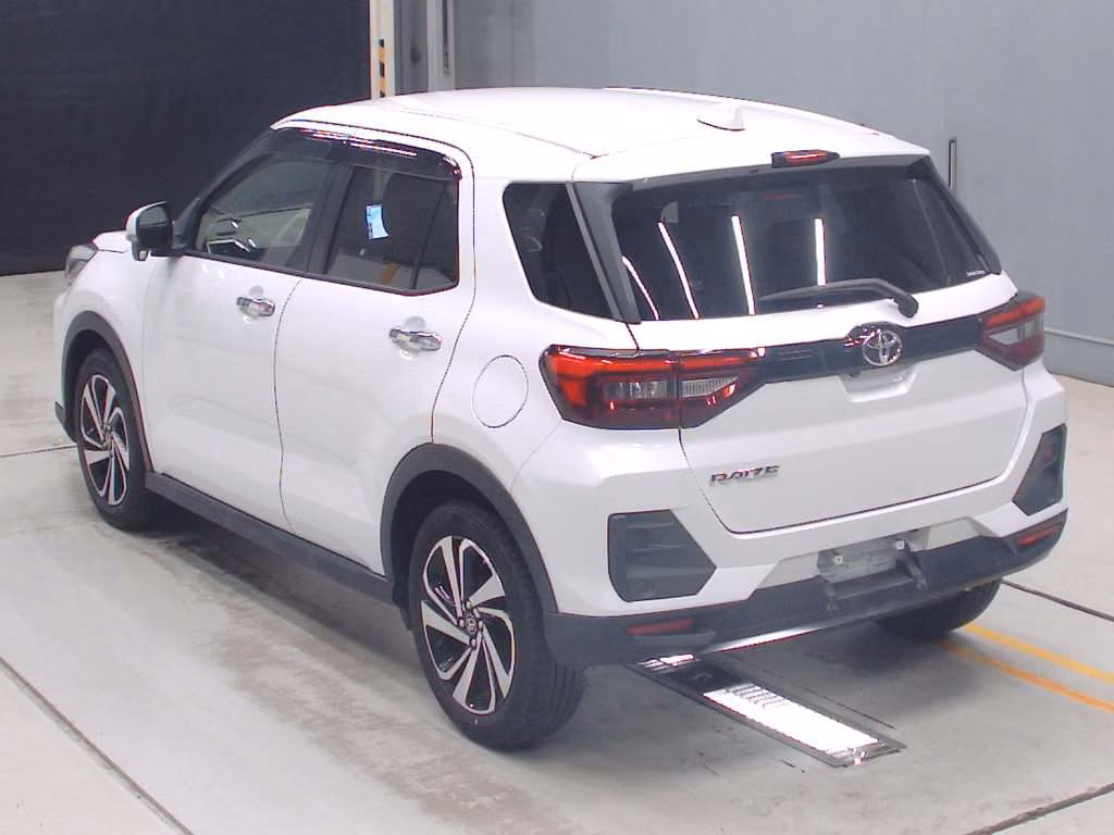 TOYOTA RAIZE