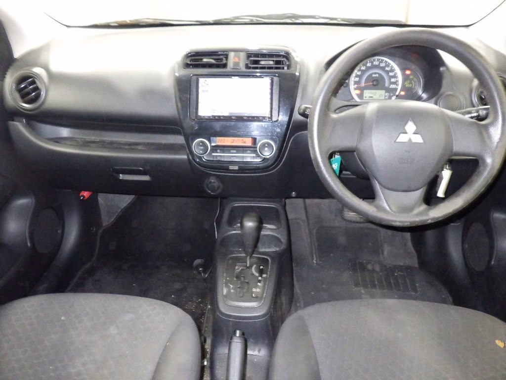 MITSUBISHI MIRAGE
