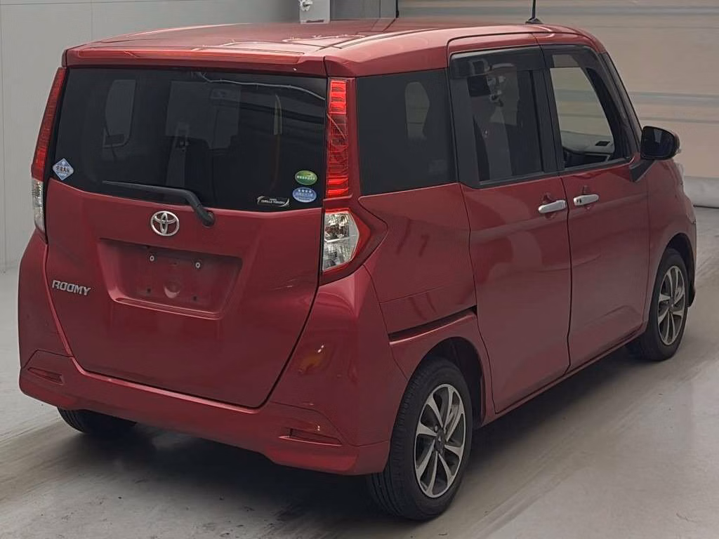 TOYOTA ROOMY
