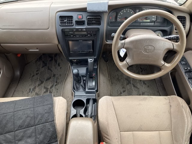 TOYOTA HILUX SURF