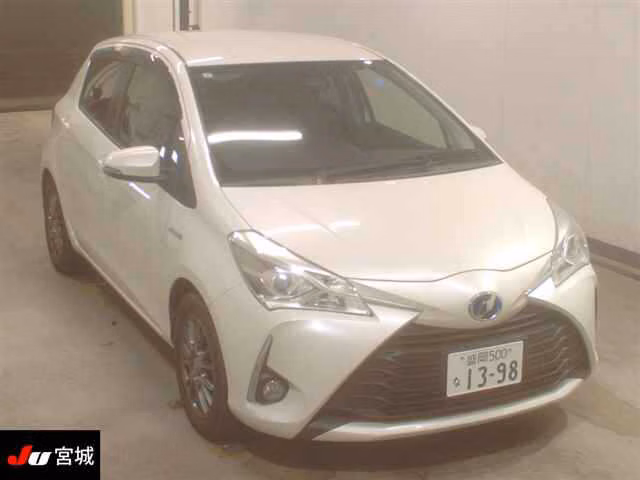 TOYOTA VITZ