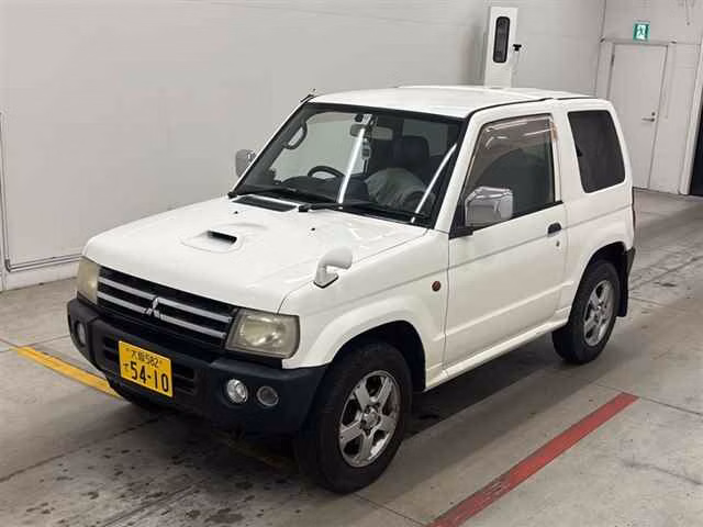 MITSUBISHI PAJERO MINI