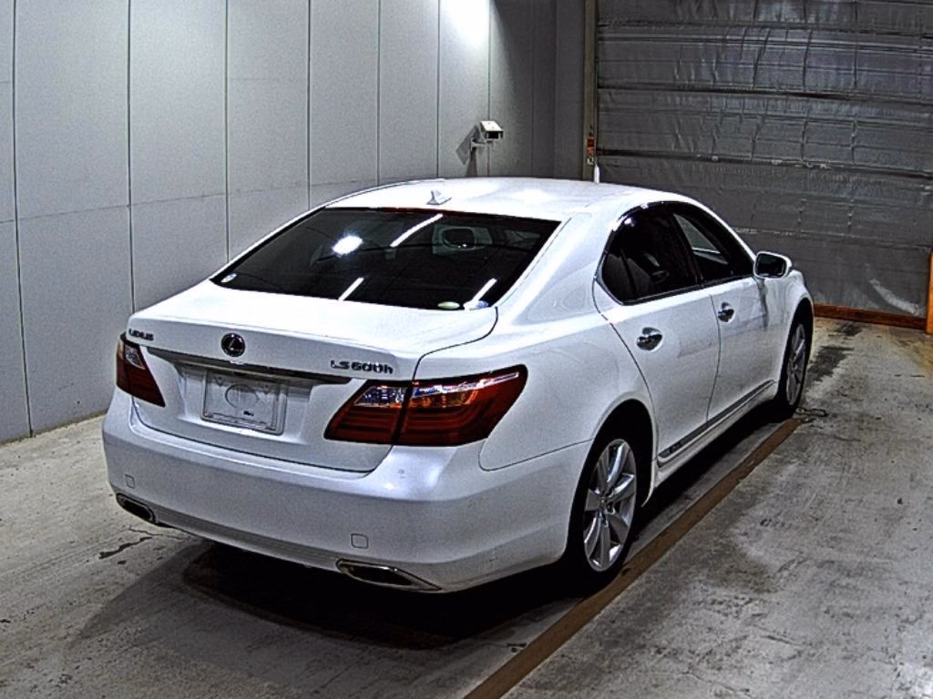 LEXUS LS600H