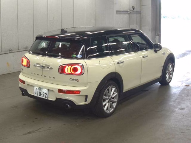 MINI CLUBMAN
