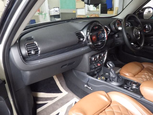 MINI CLUBMAN
