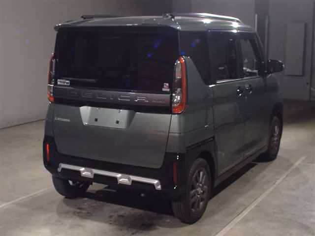 MITSUBISHI DELICA MINI