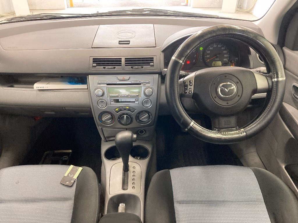 MAZDA DEMIO