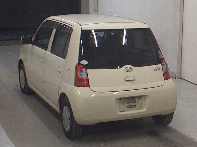 DAIHATSU ESSE