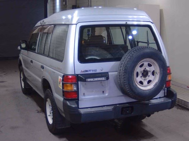 MITSUBISHI PAJERO