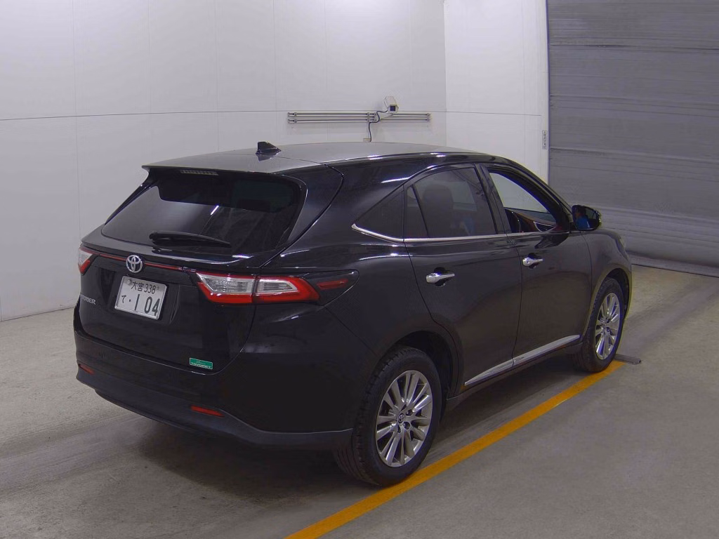 TOYOTA HARRIER