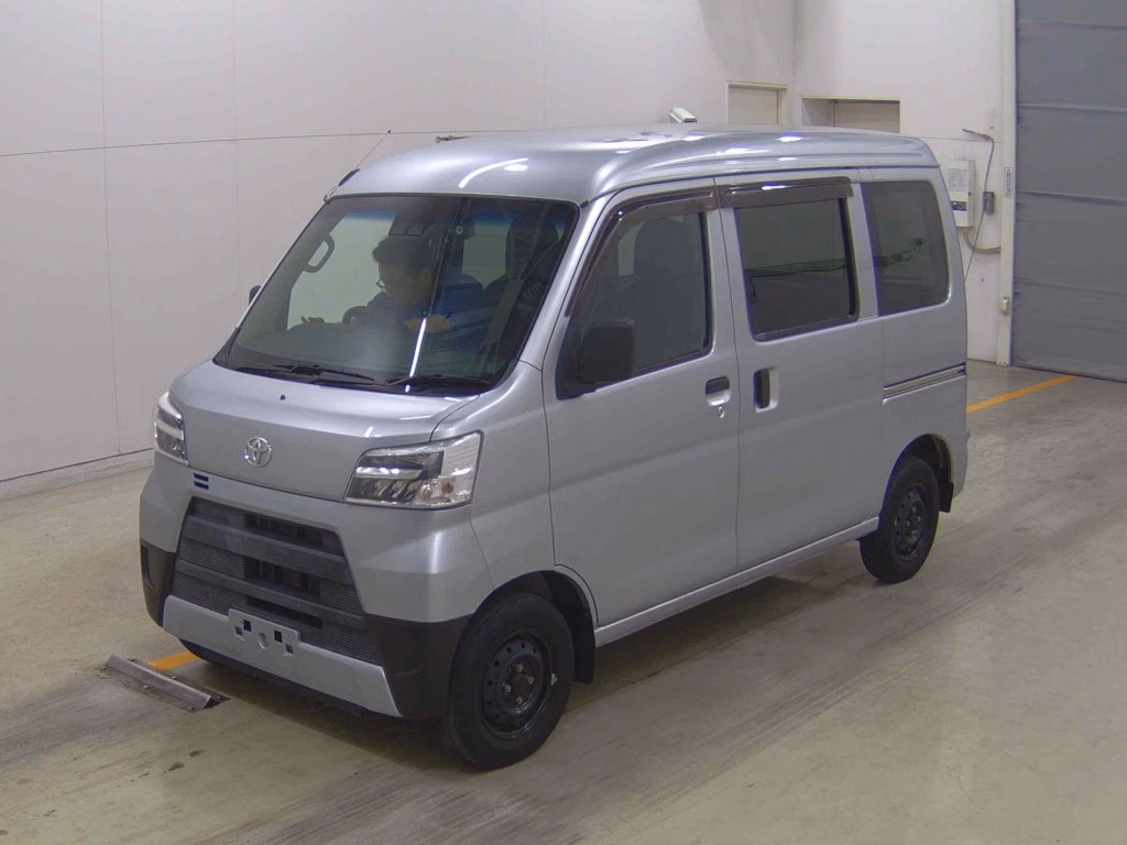 TOYOTA PIXIS VAN