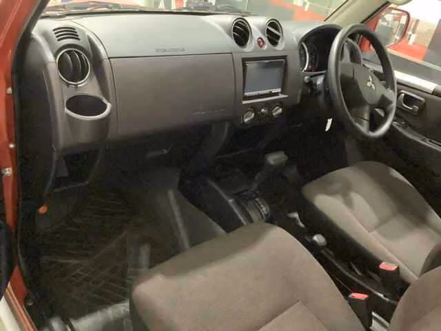 MITSUBISHI PAJERO MINI