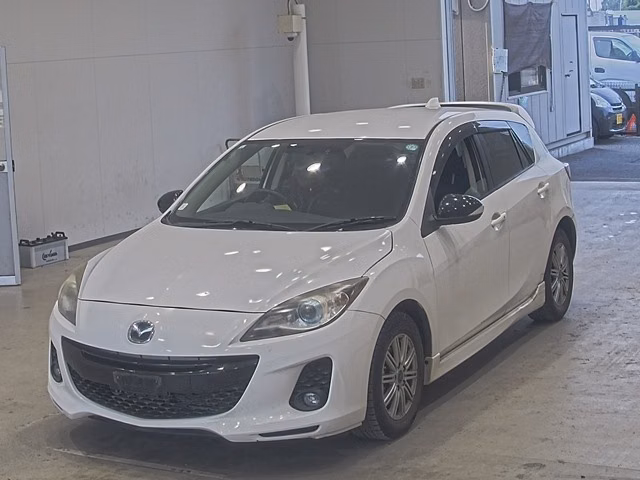 MAZDA AXELA