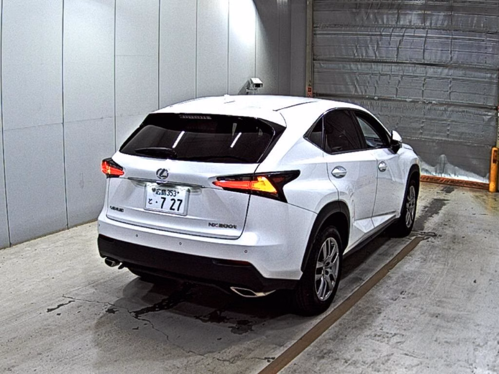 LEXUS NX200T