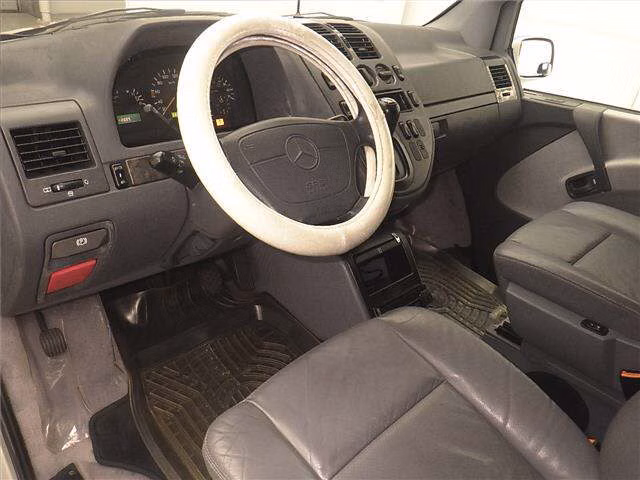 MERCEDES-BENZ V-CLASS