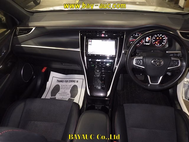 TOYOTA HARRIER