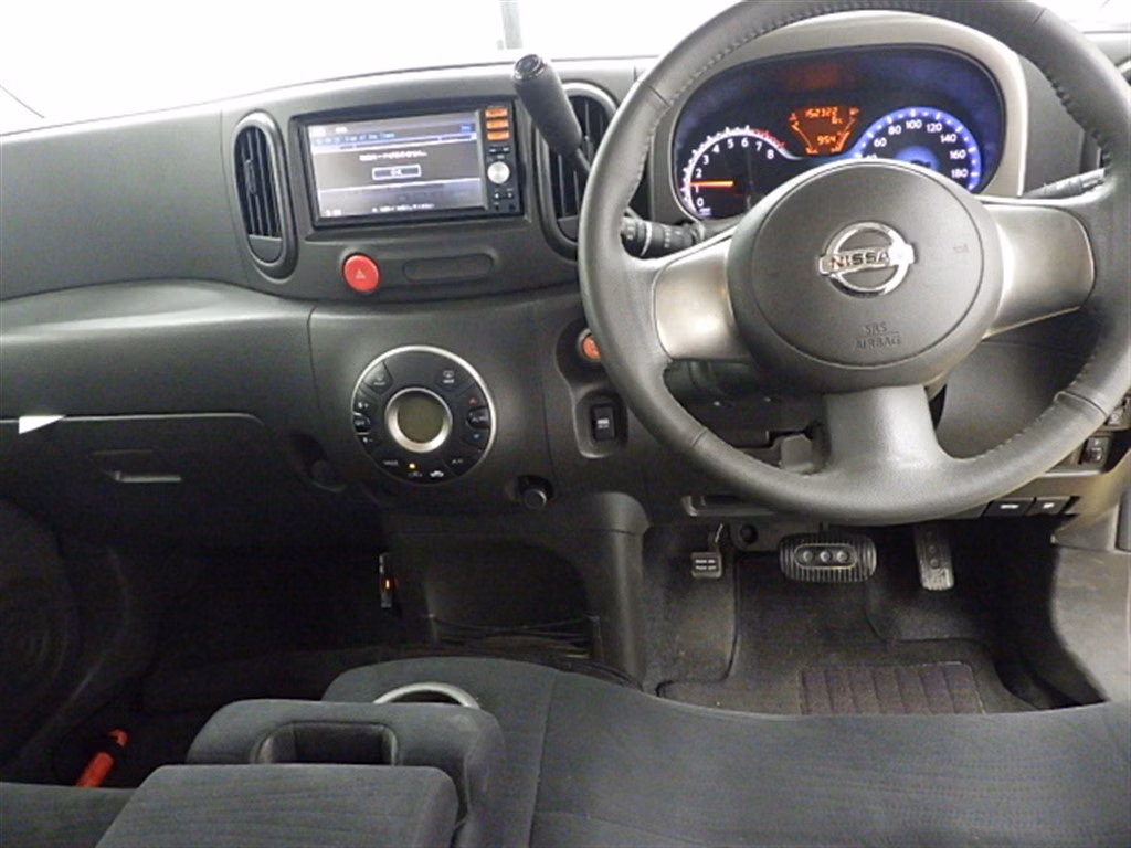 NISSAN CUBE
