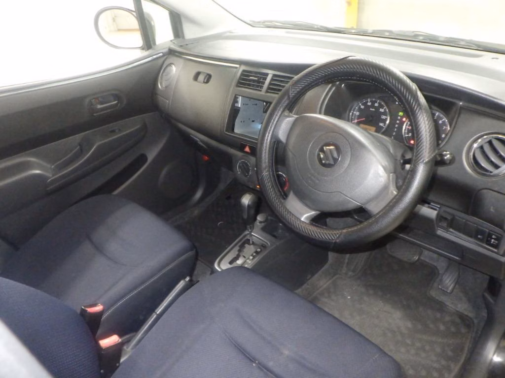 SUZUKI CERVO
