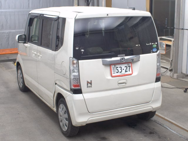 HONDA N-BOX