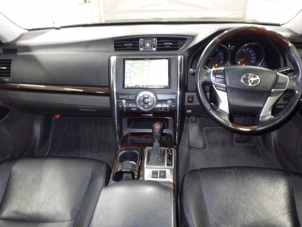 TOYOTA MARK X