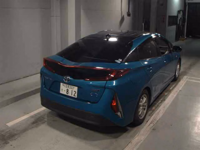 TOYOTA PRIUS PHV