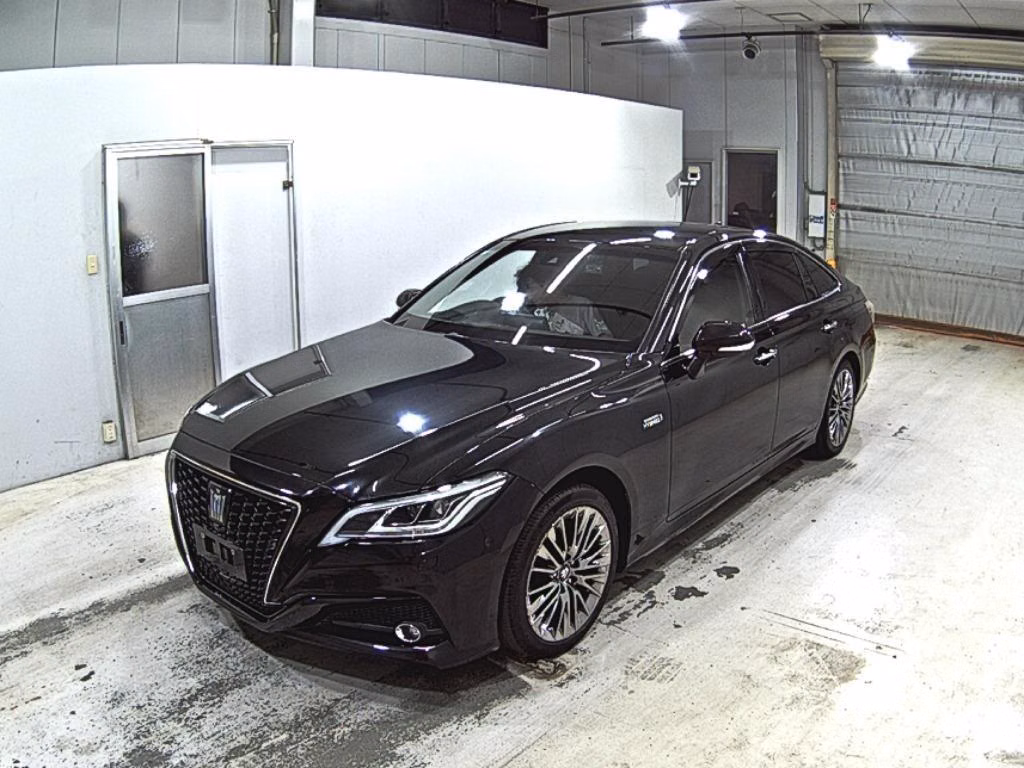 TOYOTA CROWN