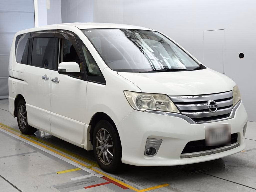 NISSAN SERENA