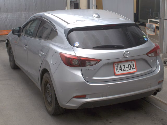 MAZDA AXELA