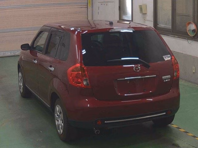 MAZDA VERISA