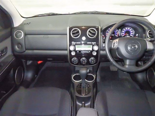 MAZDA VERISA
