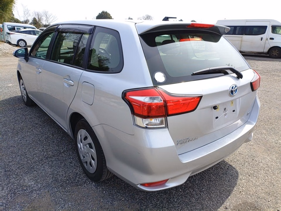 TOYOTA COROLLA FIELDER